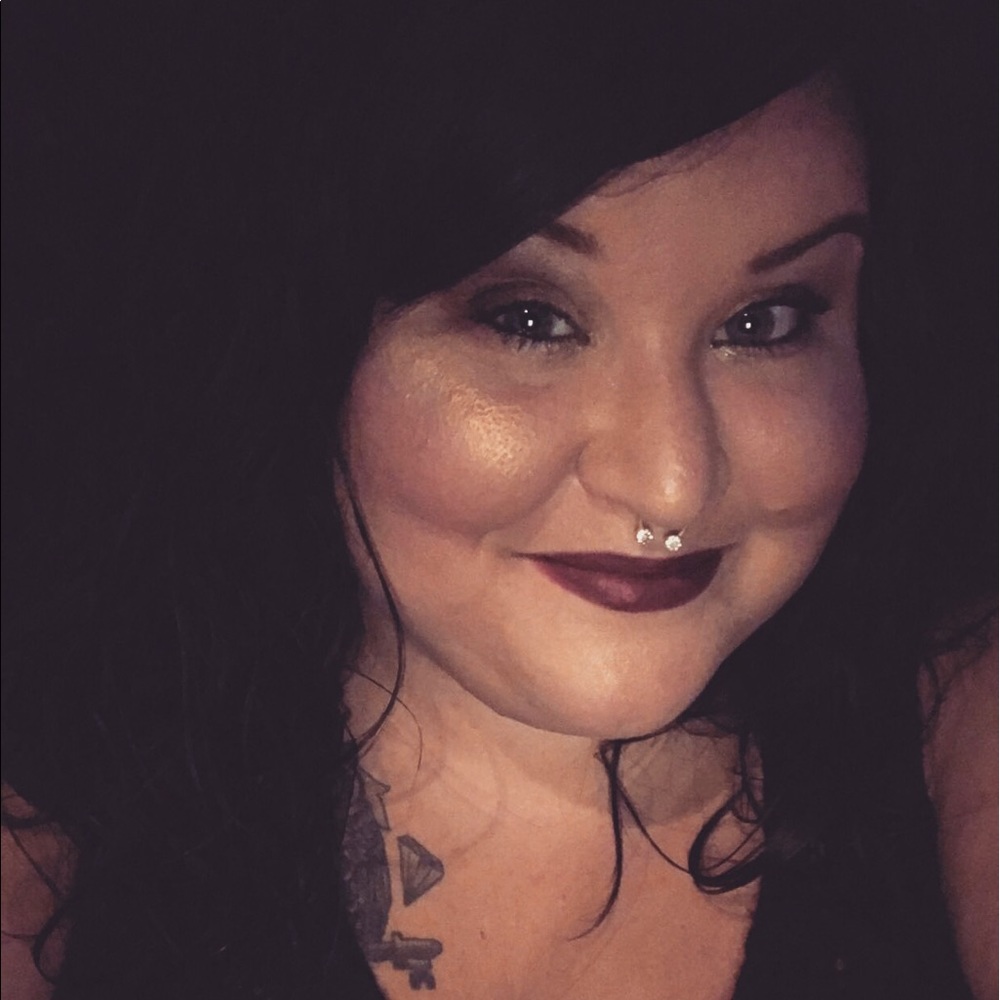 Meet your Posher, Linsi