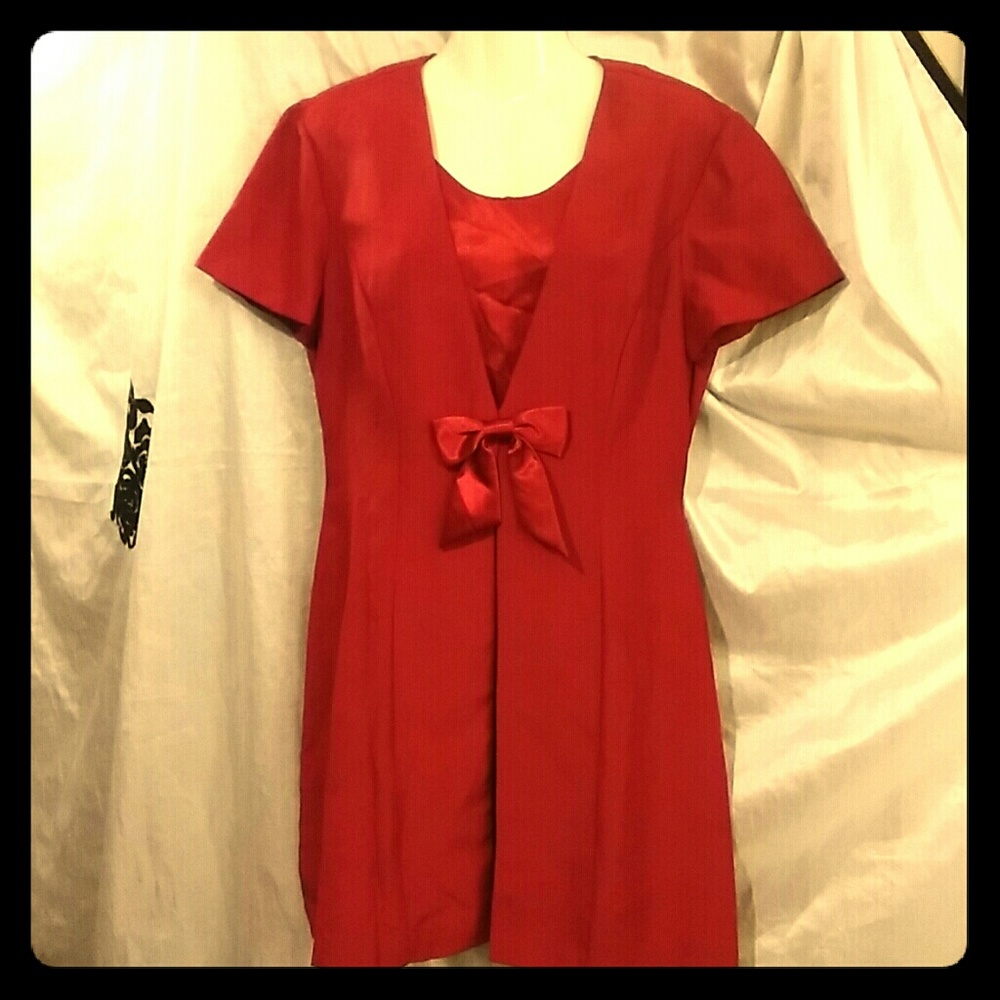 Red mini dress with bow