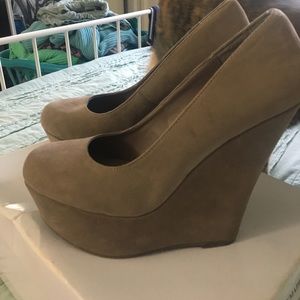 Steve Madden Wedges