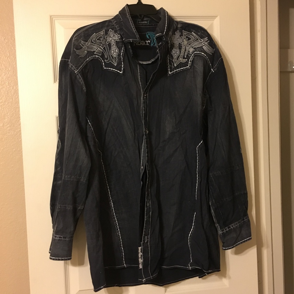 Men's Roar Button down