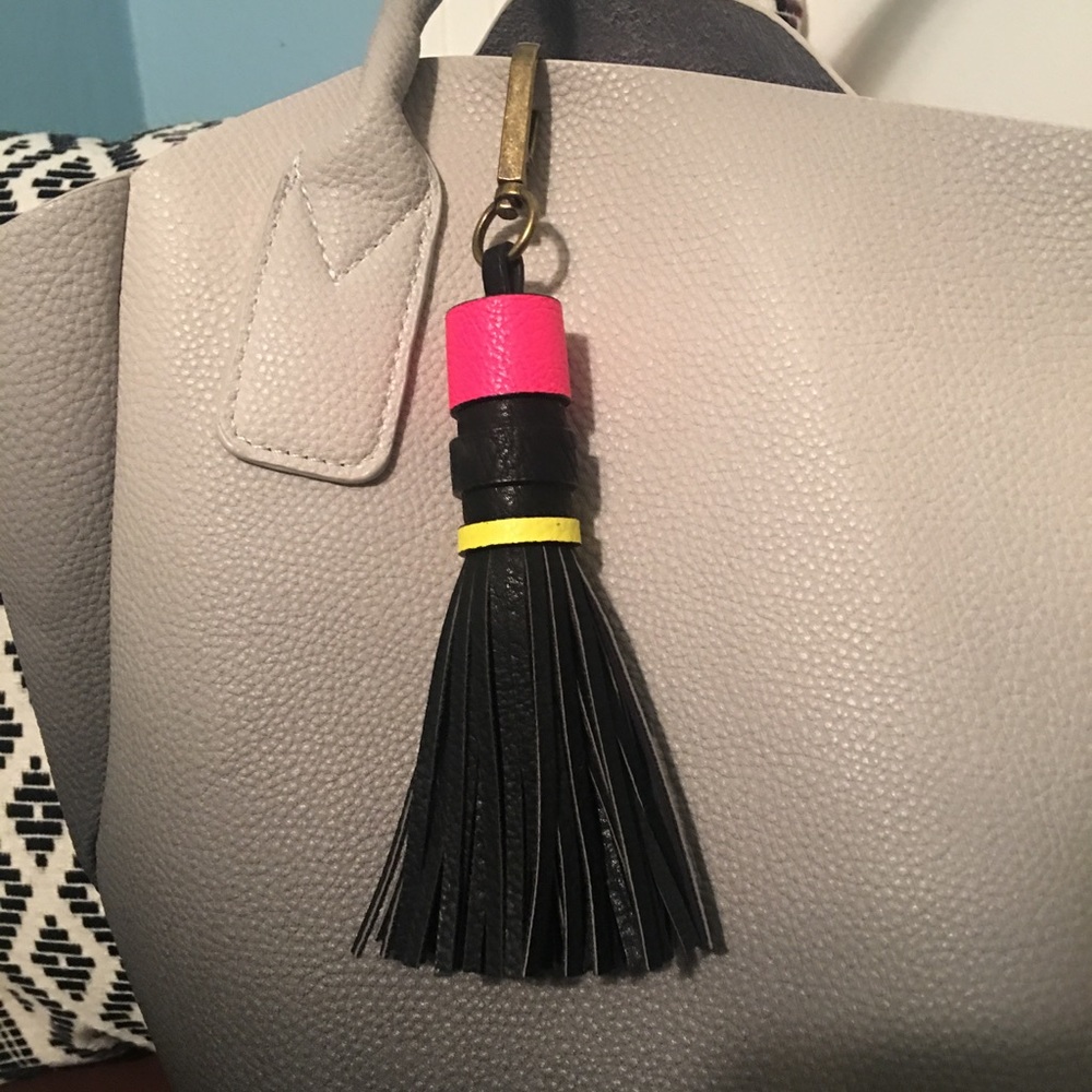 NWOT Black Purse Tassel