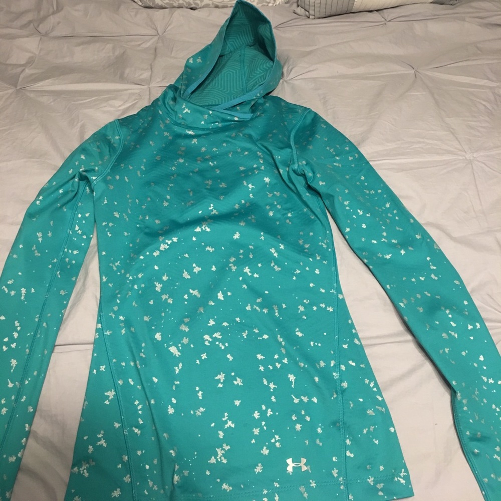Under armor fitted top
