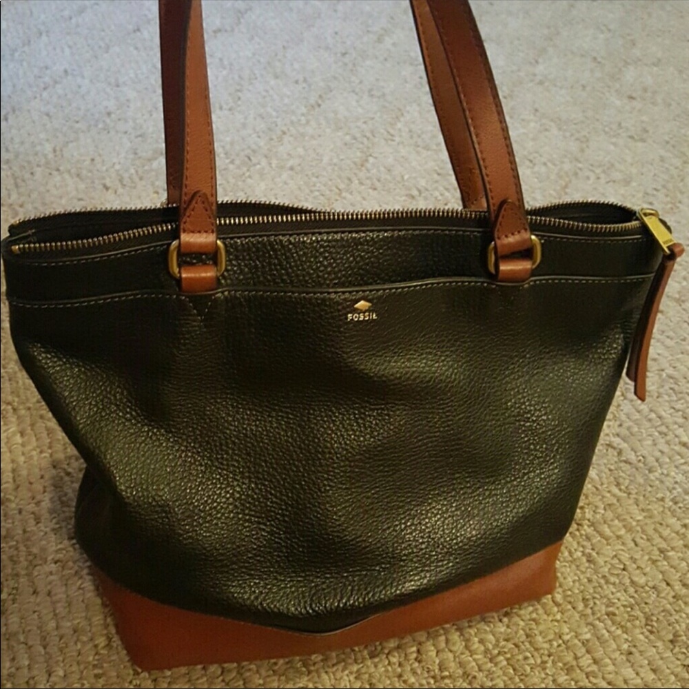 Fossil handbag