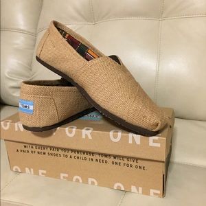 Toms original burlap shoes. Women's size 11.