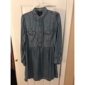 Cute jean shirt dress!
