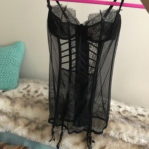 VICTORIAS SECRET LINGERIE 34b