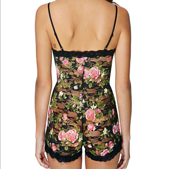Nasty Gal floral everbloom teddy - Picture 2 of 2