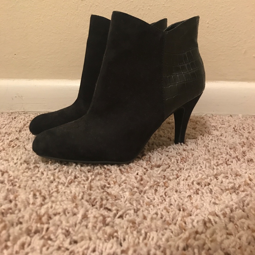 Black suede/snake skin heeled boots