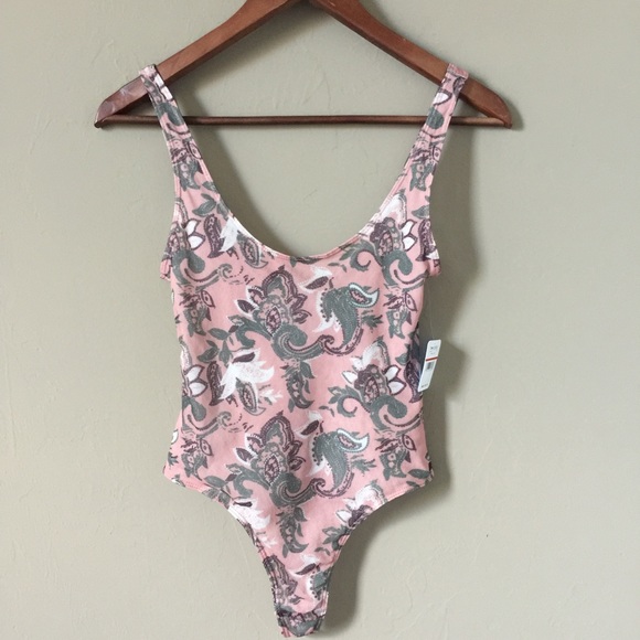 Intimately FP pink paisley low cut thong bodysuit - Picture 3 of 8