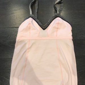 Lululemon top