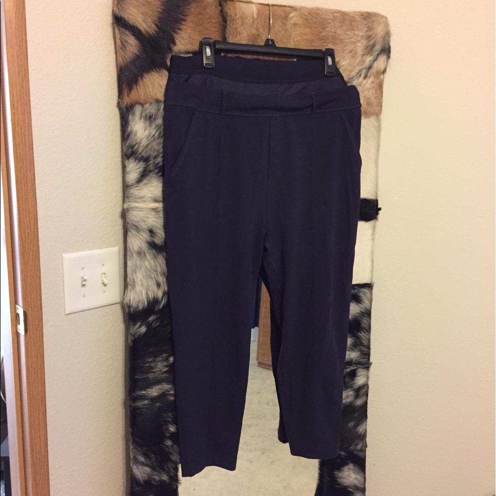 Lululemon pants size 10