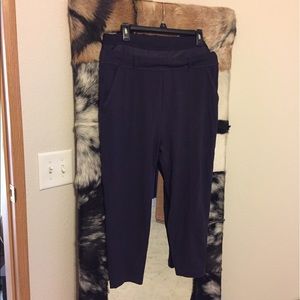 Lululemon pants size 10