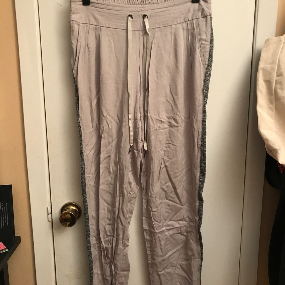 LIGHT PANTS