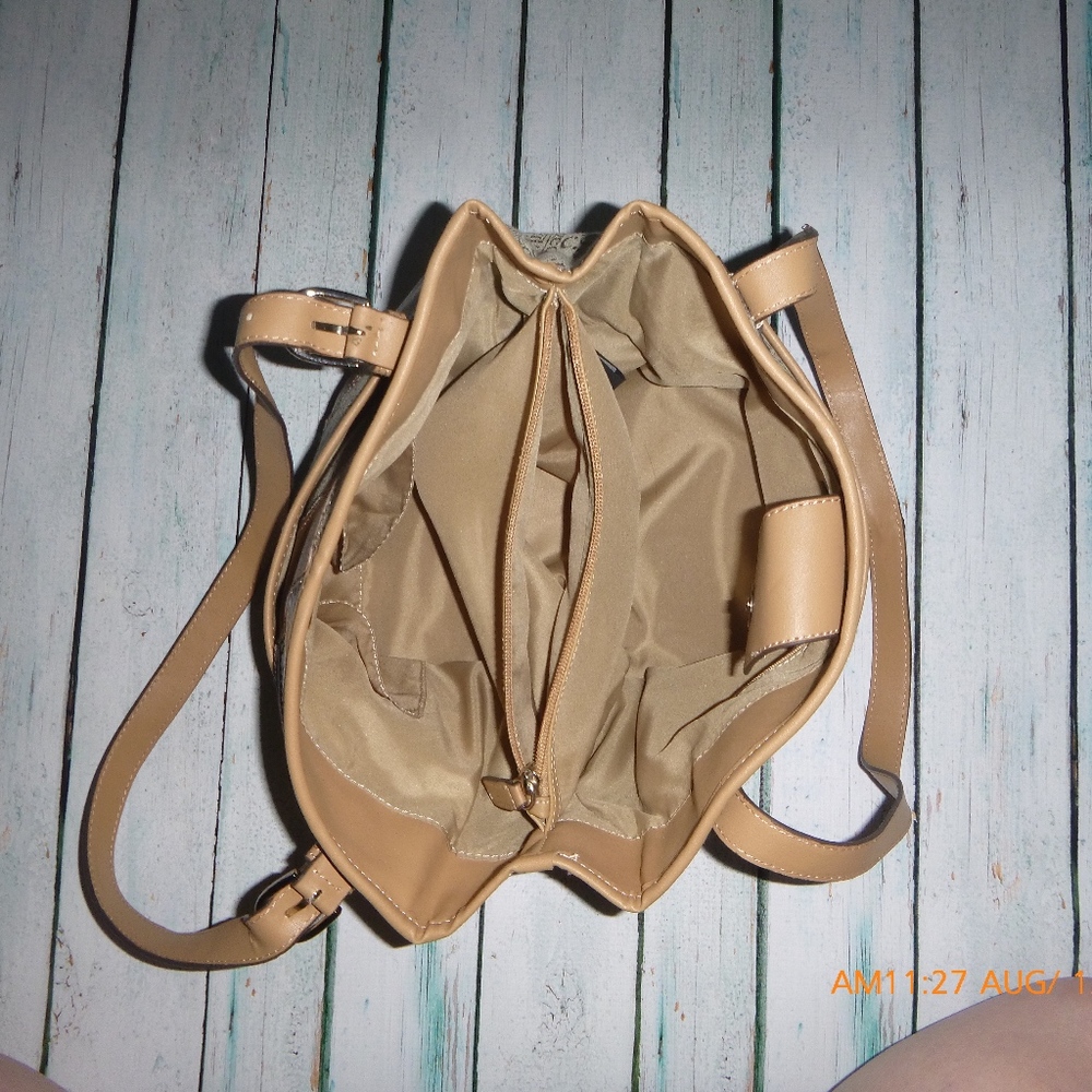 Patchwork Shoulder Bag - Picture 6 of 8