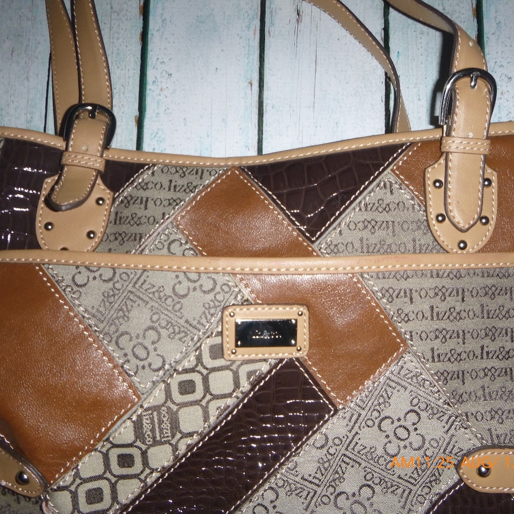 Patchwork Shoulder Bag - Picture 2 of 8