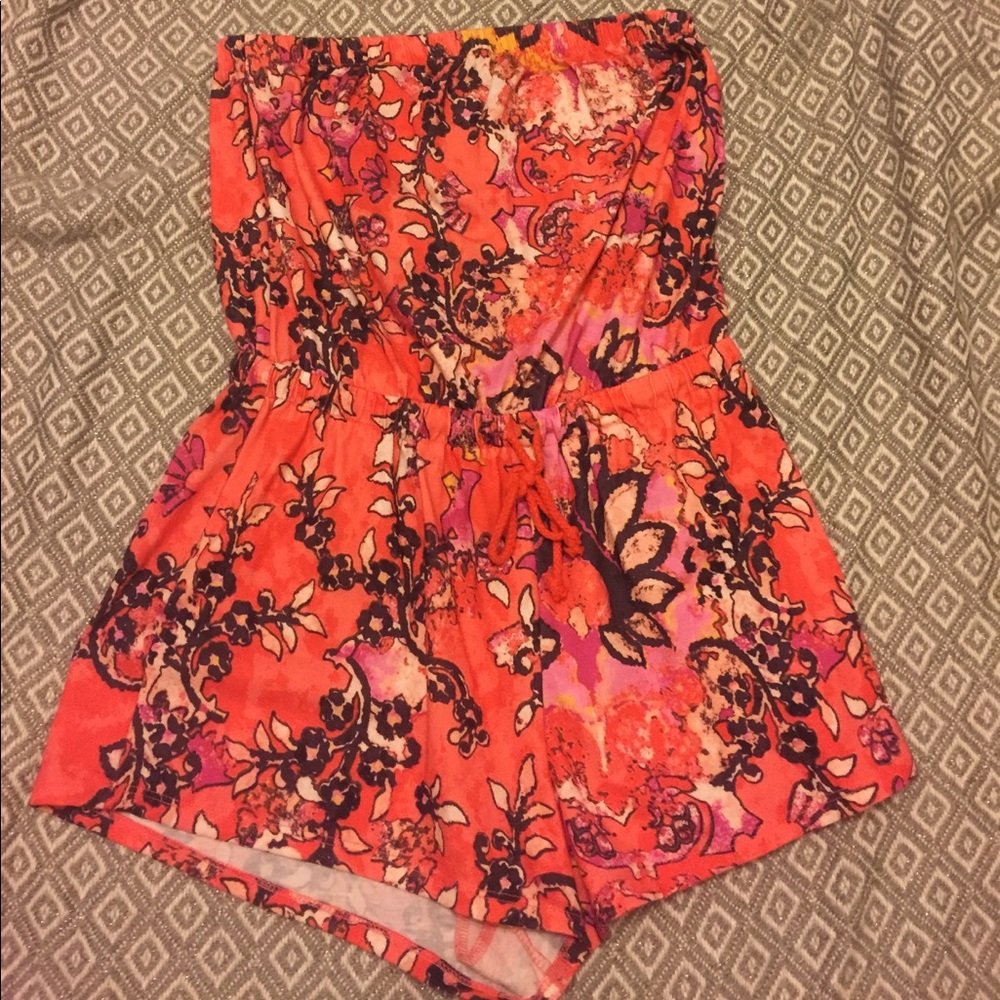 Strapless romper.