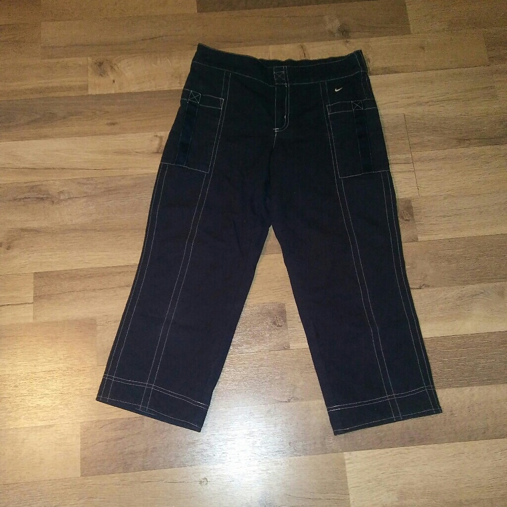 Nike capri
