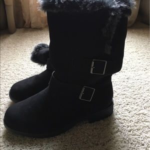 Fur lined boots