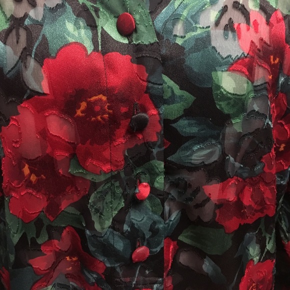 Vintage Victoria's Secret night shirt - Picture 7 of 7