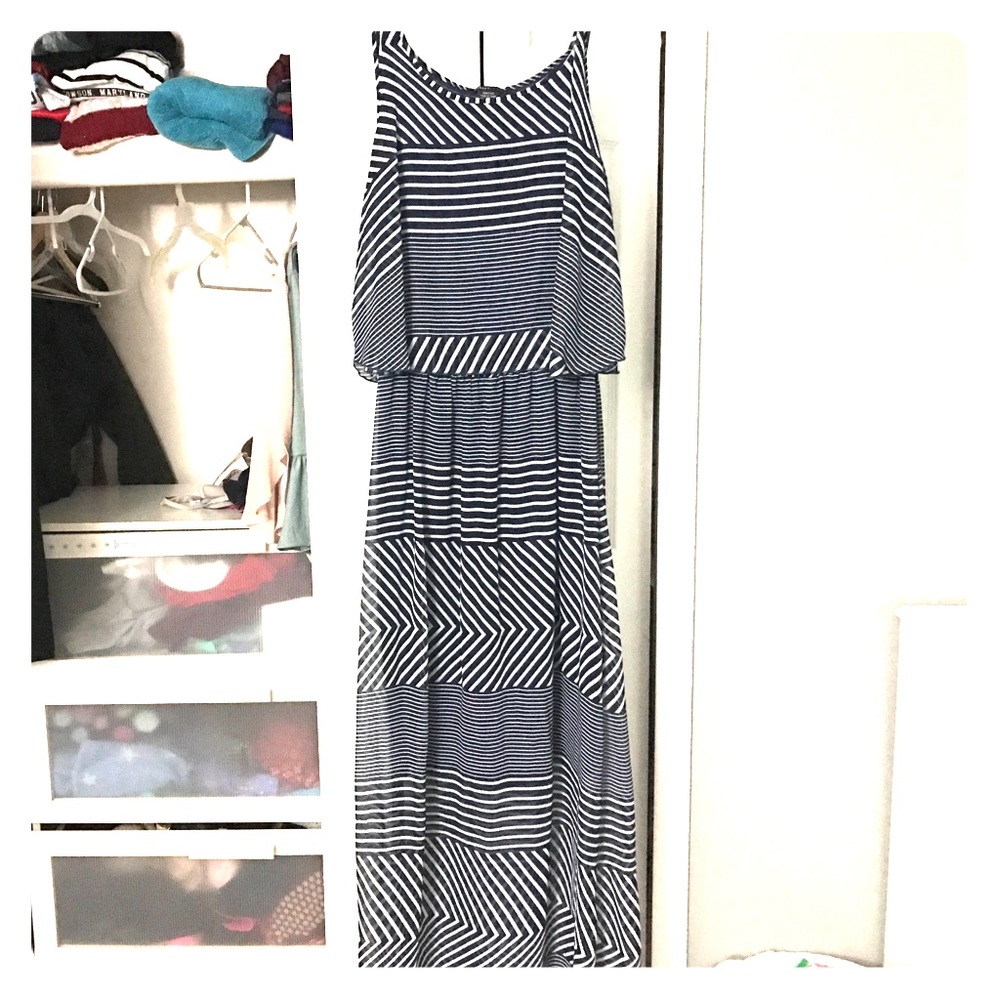Maxi dress! 100% polyester