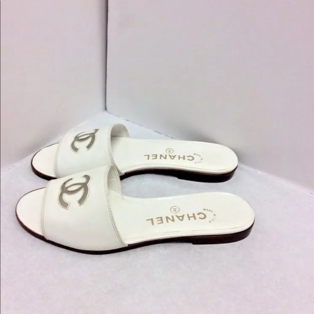 ♦️Sold♦️Chanel White Slides With See-thru CC's 35 - Picture 5 of 5