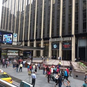 Meet your Posher, Pervis