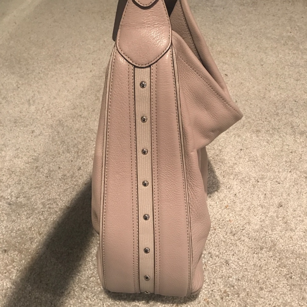 Coach purse - Picture 2 of 4