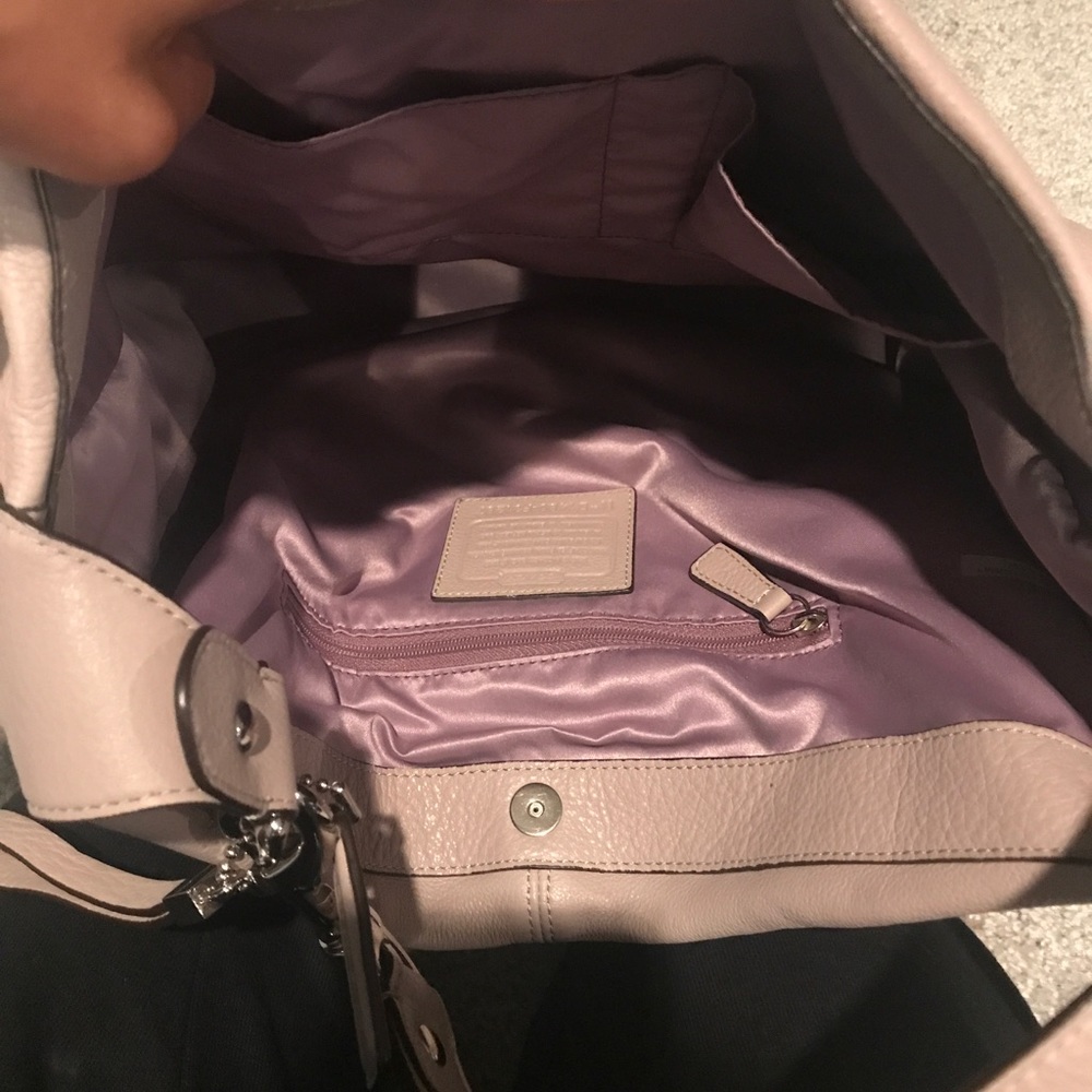 Coach purse - Picture 3 of 4