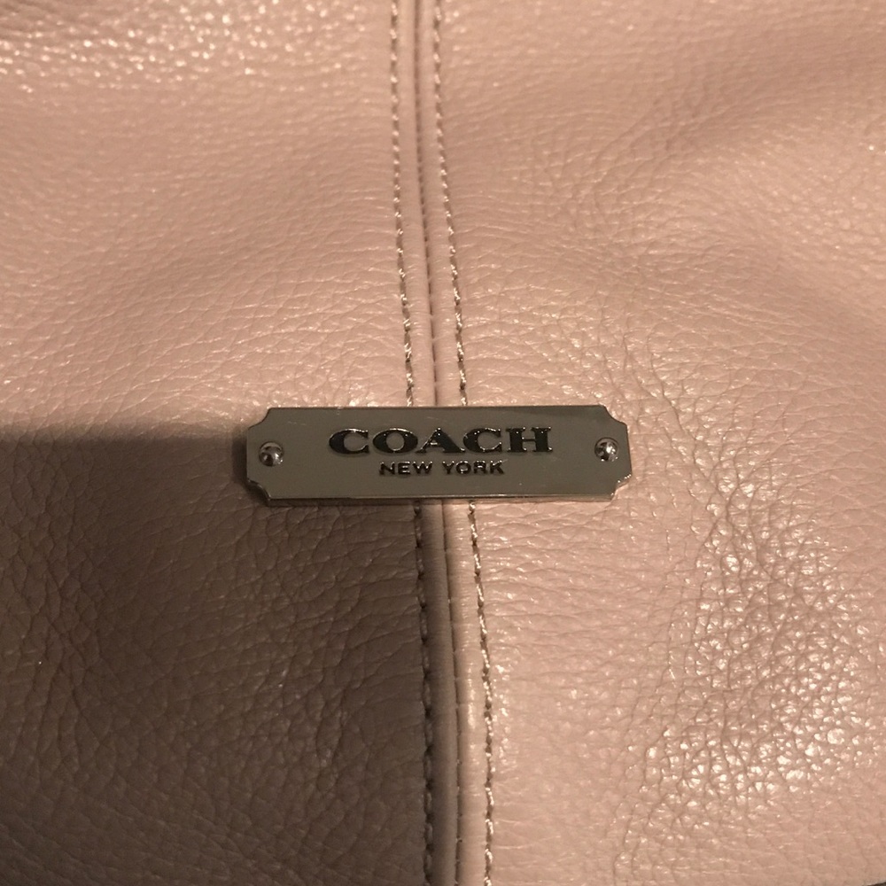 Coach purse - Picture 4 of 4