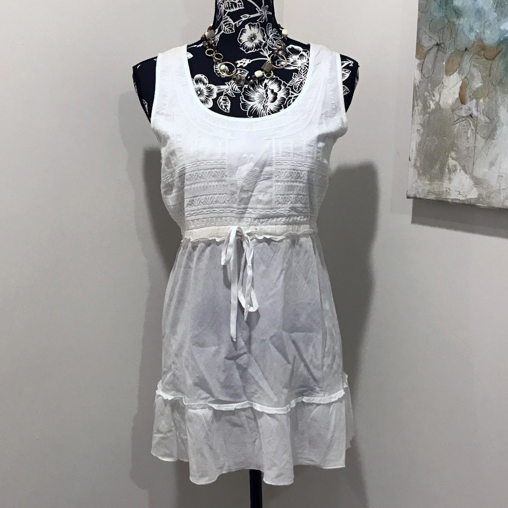Dress Barn White Sleeveless Top w/Drawstring