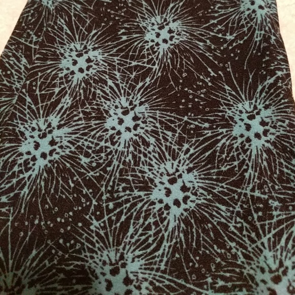Lularoe T&C Leggings - Picture 2 of 3