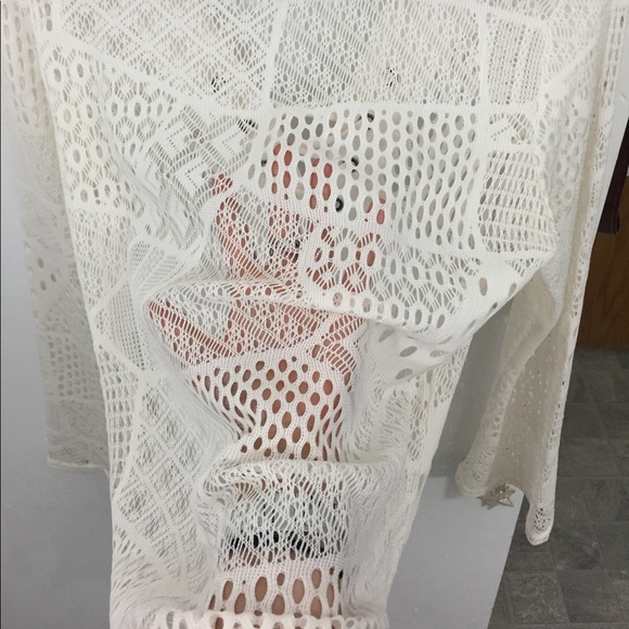 Light weight coverup - Picture 3 of 3