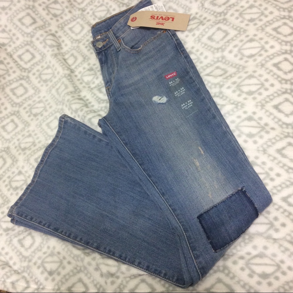 Nwt Levi's high waist flare boho jeans