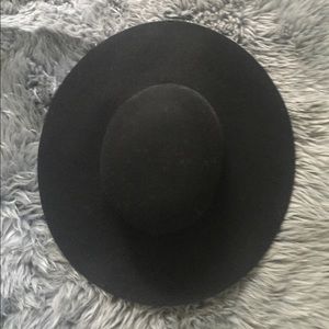 🎉 Floppy Black Felt Hat 🎉 NWT