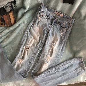 Hollister ripped denim jeans 00