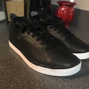 Under Armor men's street shoes