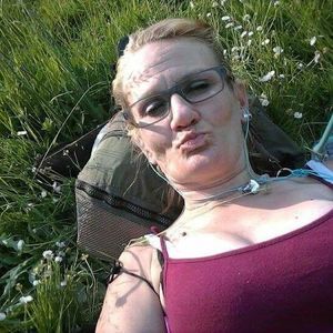 Meet your Posher, Dee