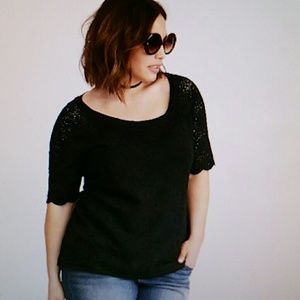 Stretch Lace Raglan Tee
