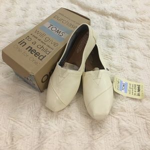 Toms Classic off white wedding shoes