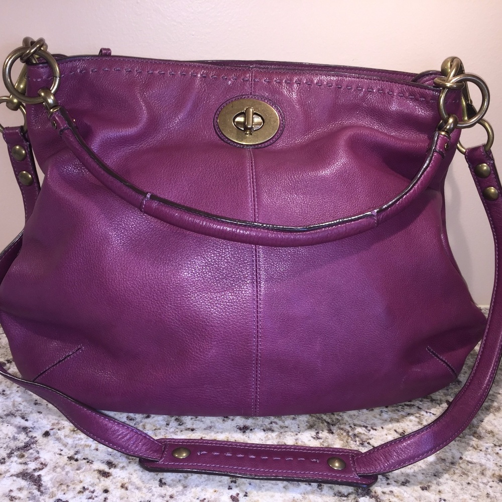COACH HAMPTONS LEATHER XL HOBO