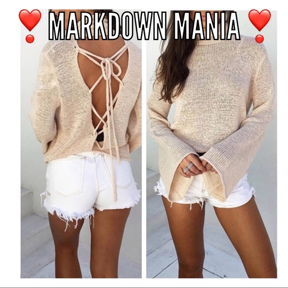 Tops - 💚OPEN BACK TURTLE NECK SWEATER
