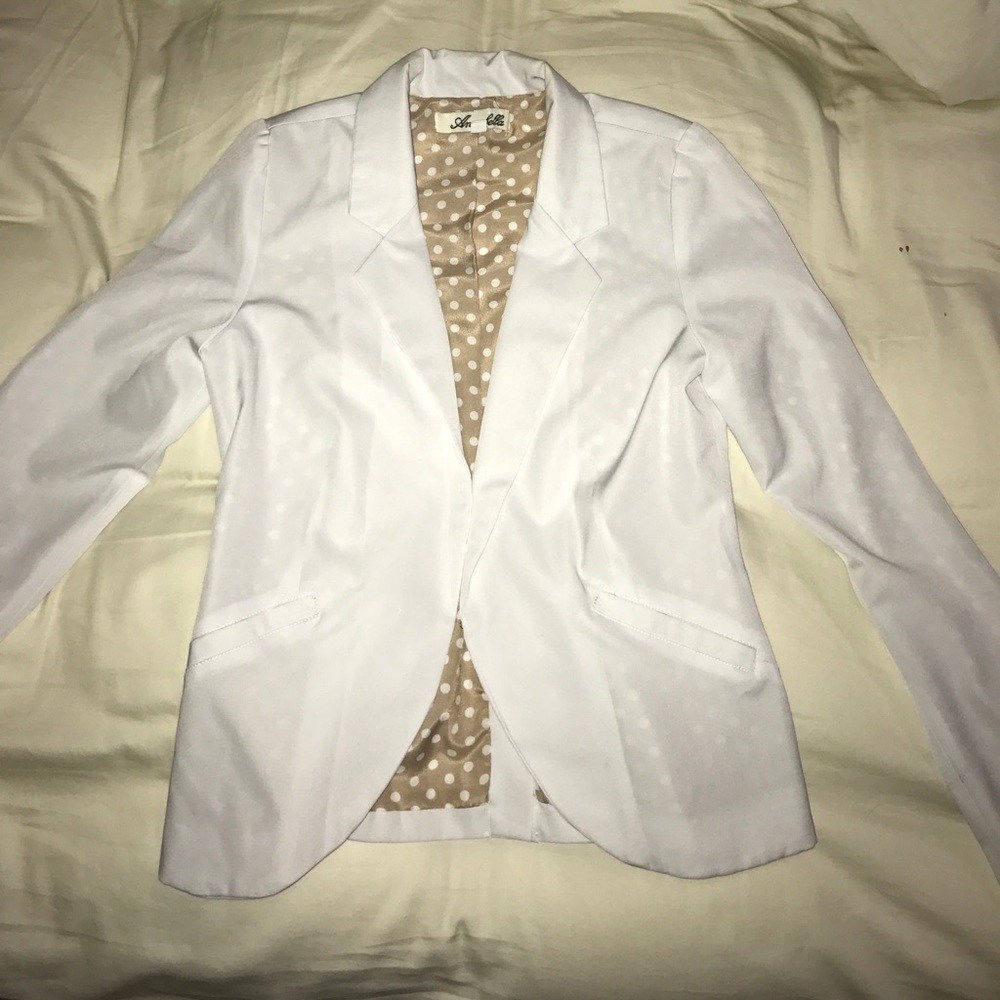 White Annabella Blazer