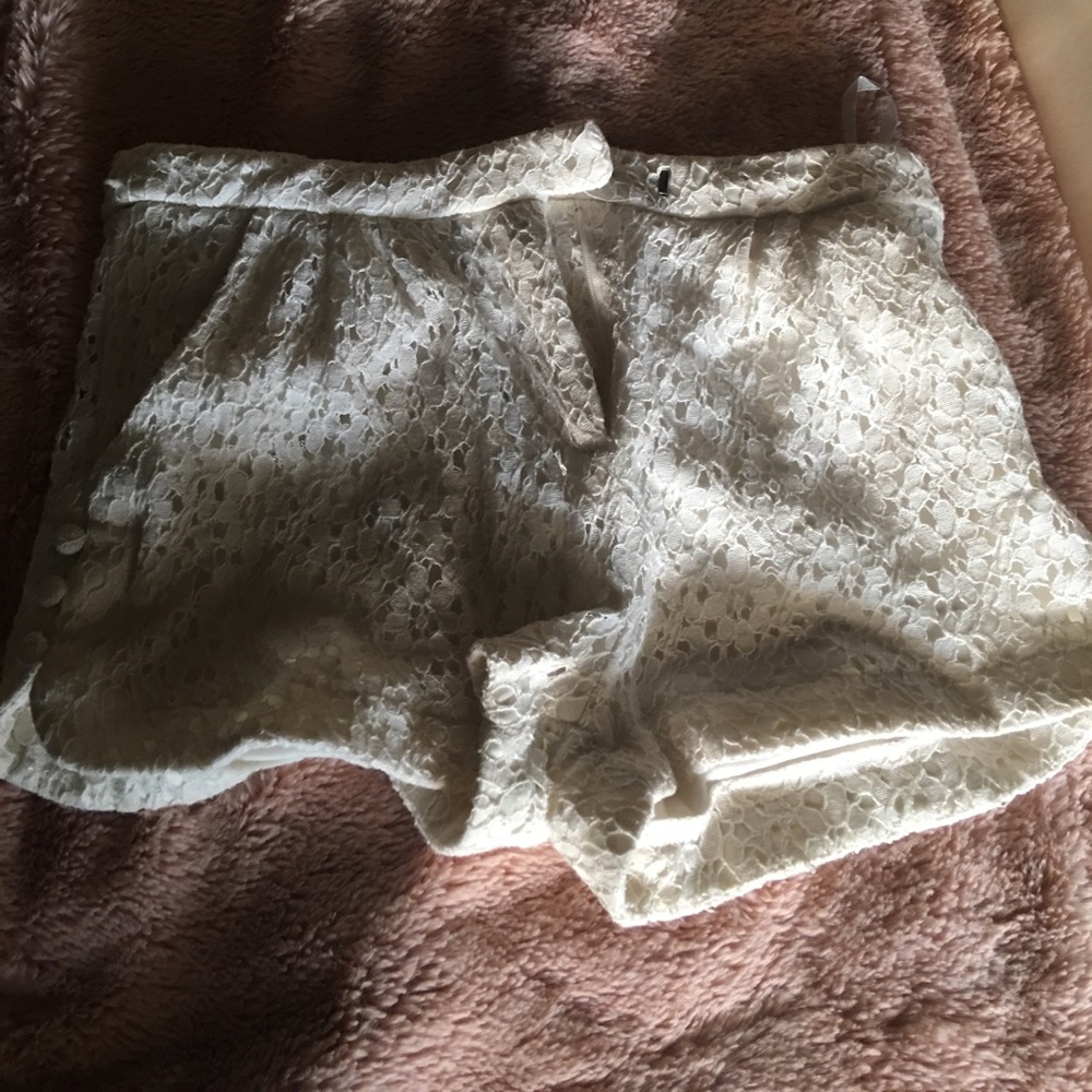 Brand -Cotton candy : white lace shorts