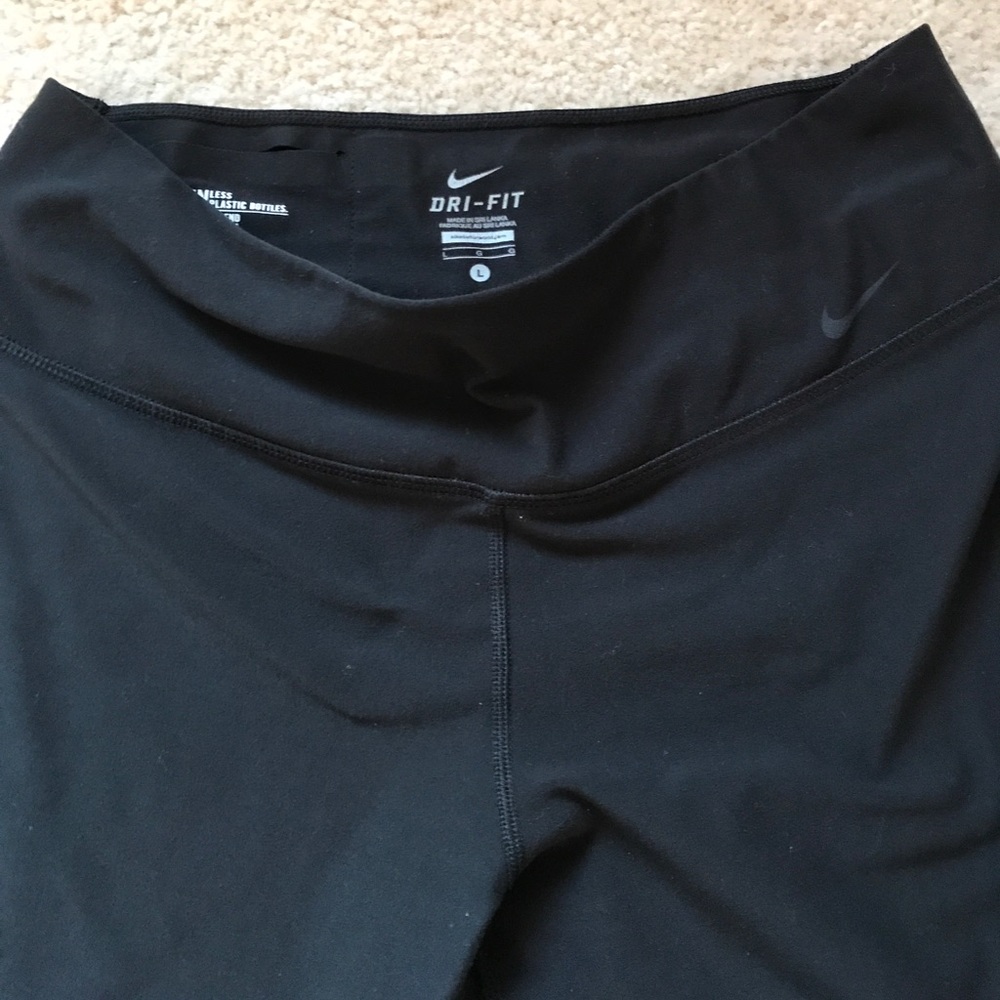 Nike Dri-fit black capris bottoms