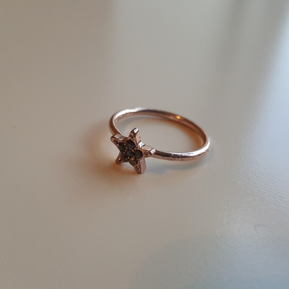 Beautiful Ladies Ring