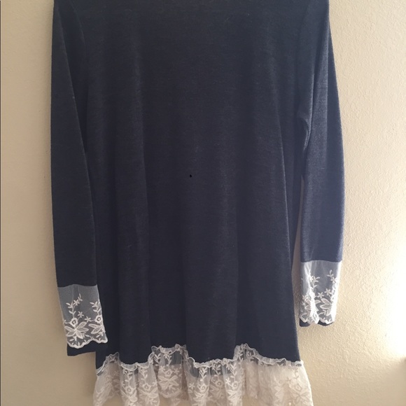 Gray dress or shirt - Picture 2 of 2