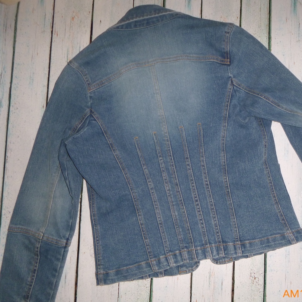 Jean Jacket - Picture 3 of 5