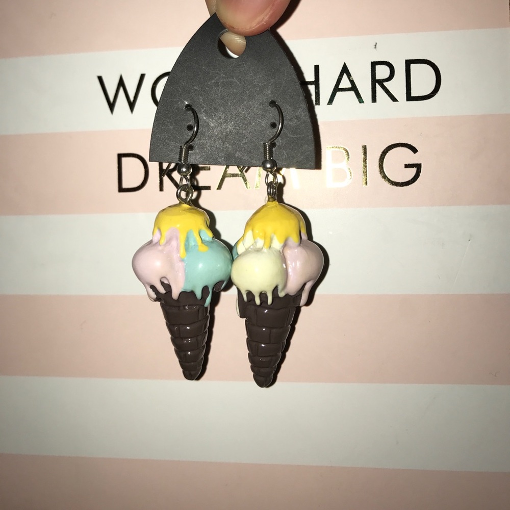CUTE KAWAII ICE CREAM EARRINGS