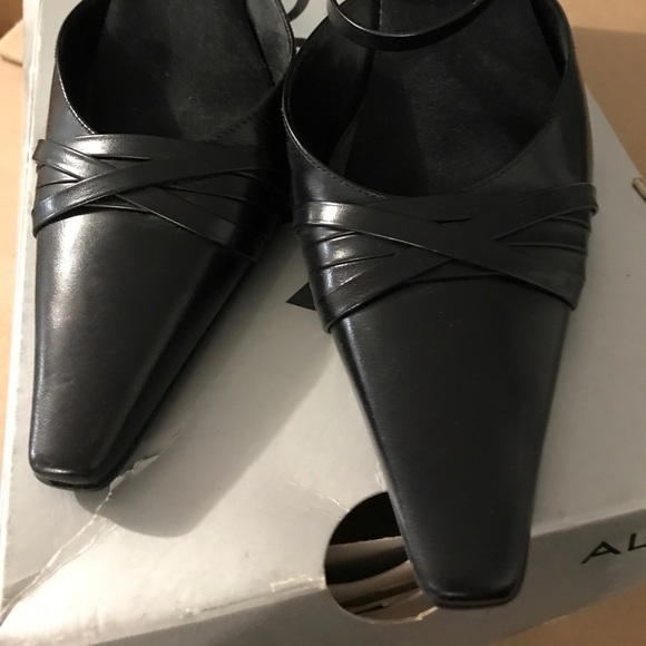 Vintage Aldo heels with ankle straps - Picture 2 of 8