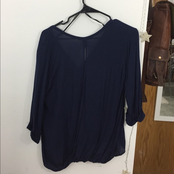 Wrap, blouse - Picture 2 of 2